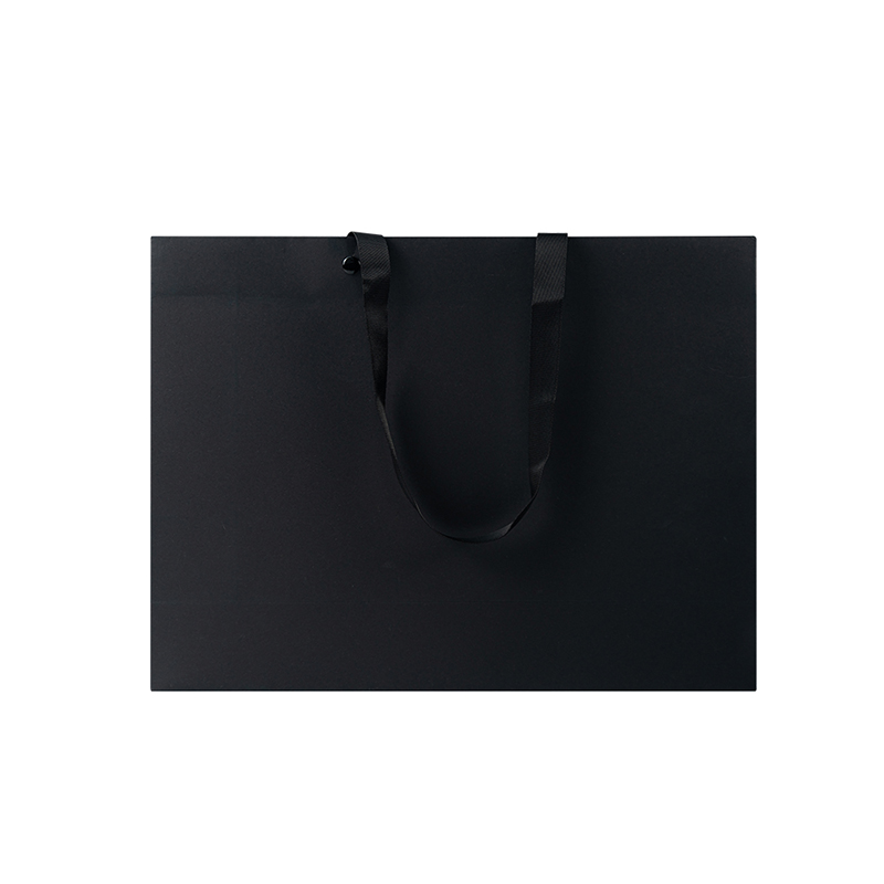 حقيبة ليباك ورقية ساخنة محمولة بأحجام متعددة مع تثقيب برشام للتسوق